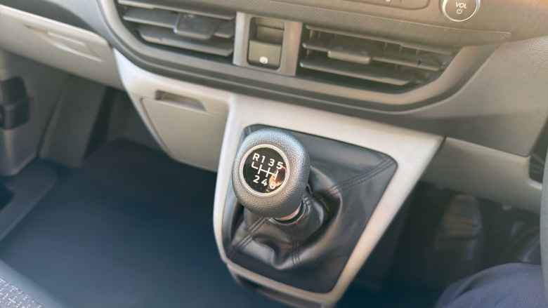 Ford Transit Custom 300 L2 Diesel Fwd 2.0 EcoBlue 110ps H1 Van Leader